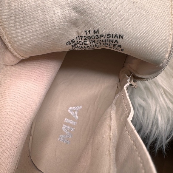 MIA Sian Boots Women 11 Ivory Faux Leather Snake Embossed Combat Platform Y2K - Picture 5 of 5